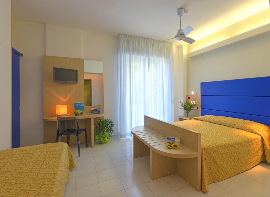 Hotel Kon Tiki Numana Zimmer foto